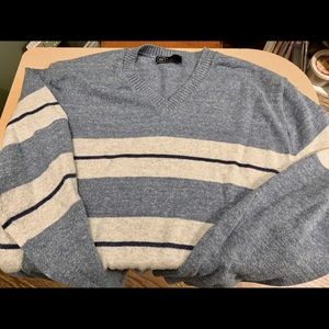 Gap V-Neck Sweater. Light Blue w/ white stripes XL